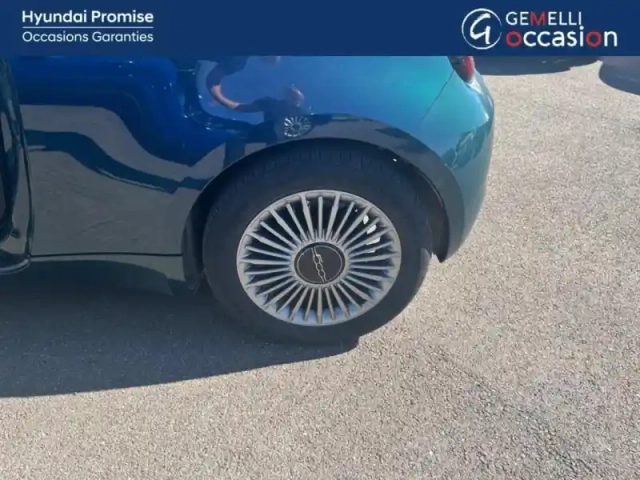 Fiat 500 e 95ch icône berline 23.8 kwh — photo 10
