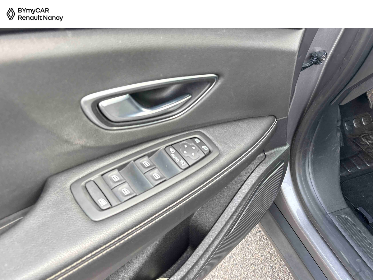 Renault Grand Scenic Blue dCi 120 — photo 20
