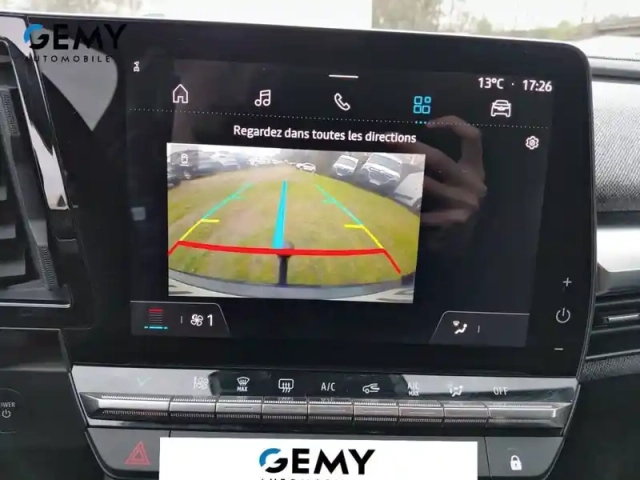 Renault Megane e-tech ev60 220 ch super charge — photo 38