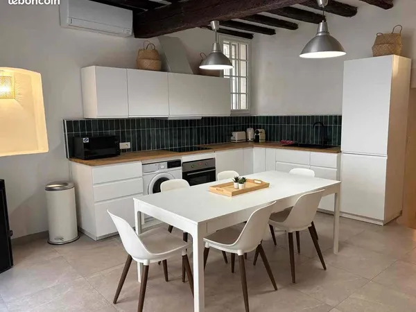 Maison 3 colocataires avec terrasse en centre-ville et proche de l'Université