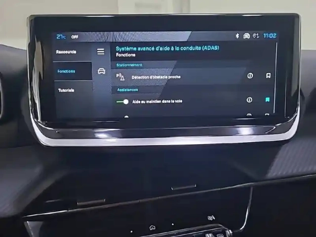 Peugeot 208 hybrid 110 e-dcs6 — photo 20