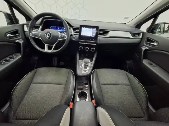 Renault Captur e-tech plug-in 160 — photo 25