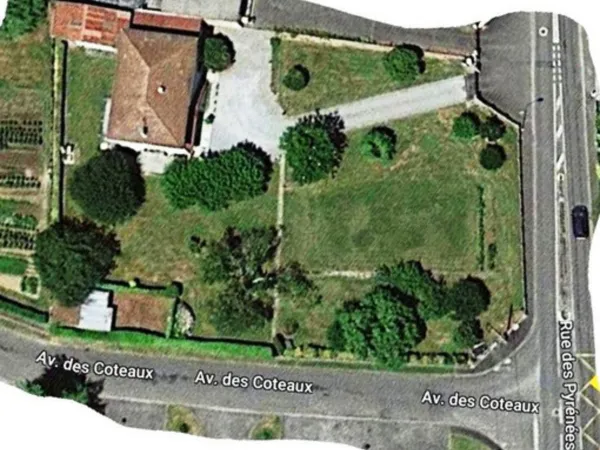 Terrain 637 m²