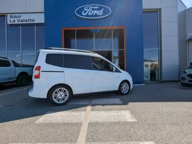 Ford Tourneo Courier 1.5 tdci 100ch titanium — photo 7