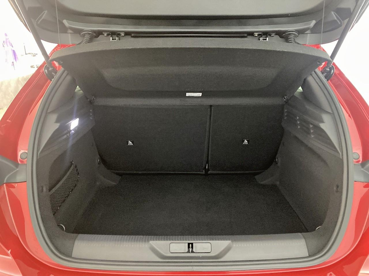 Peugeot 308 hybrid 145 e-dcs6 allure — photo 6