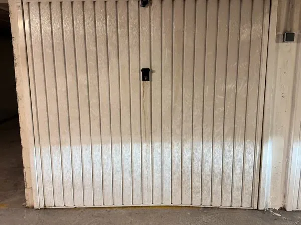 Mandelieu trois rivieres garage sec 13m²