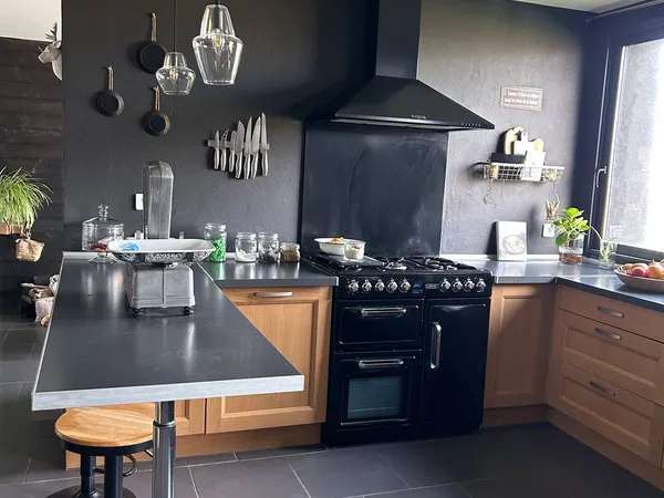 Maison 7 pièces 140 m²