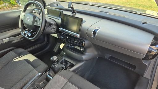Citroen C4 Cactus 1.2 PureTech 110 - Live – 2019 – 109573 km – Essence – Boîte Manuelle — photo 26