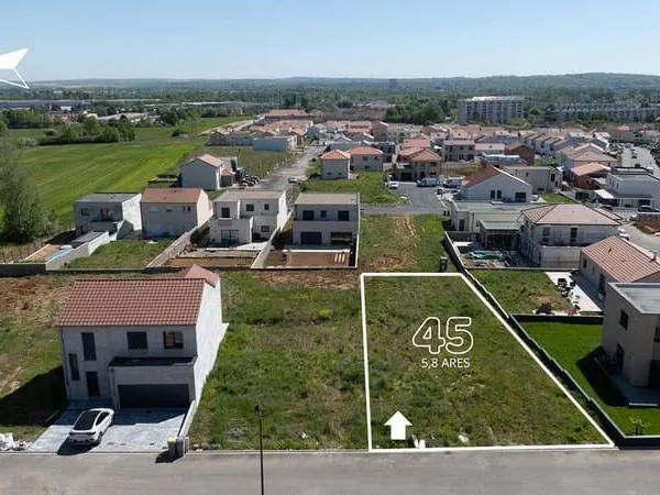 Terrain 578 m²