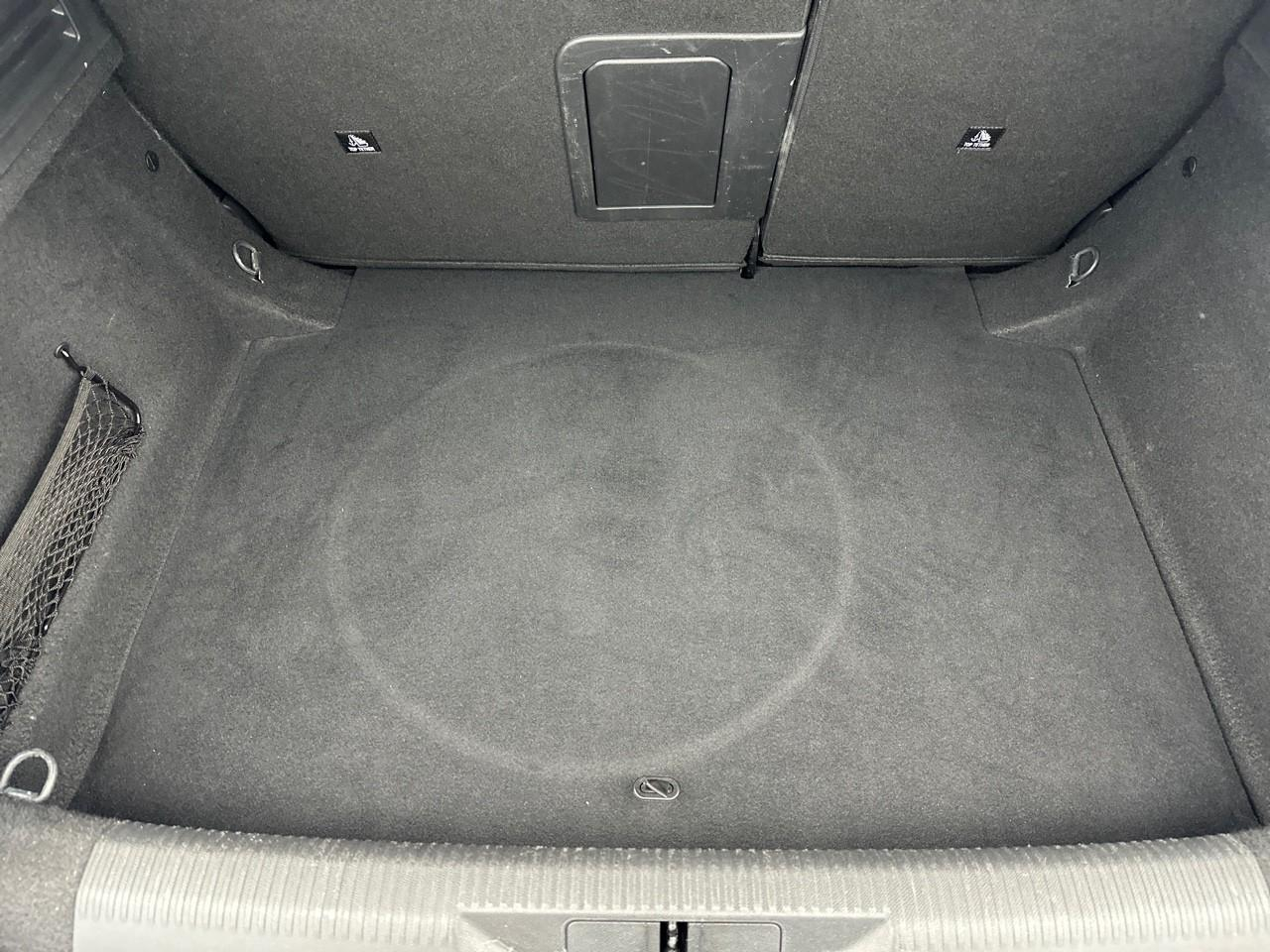 Peugeot 308 puretech 130ch s&s eat8 active pack — photo 6