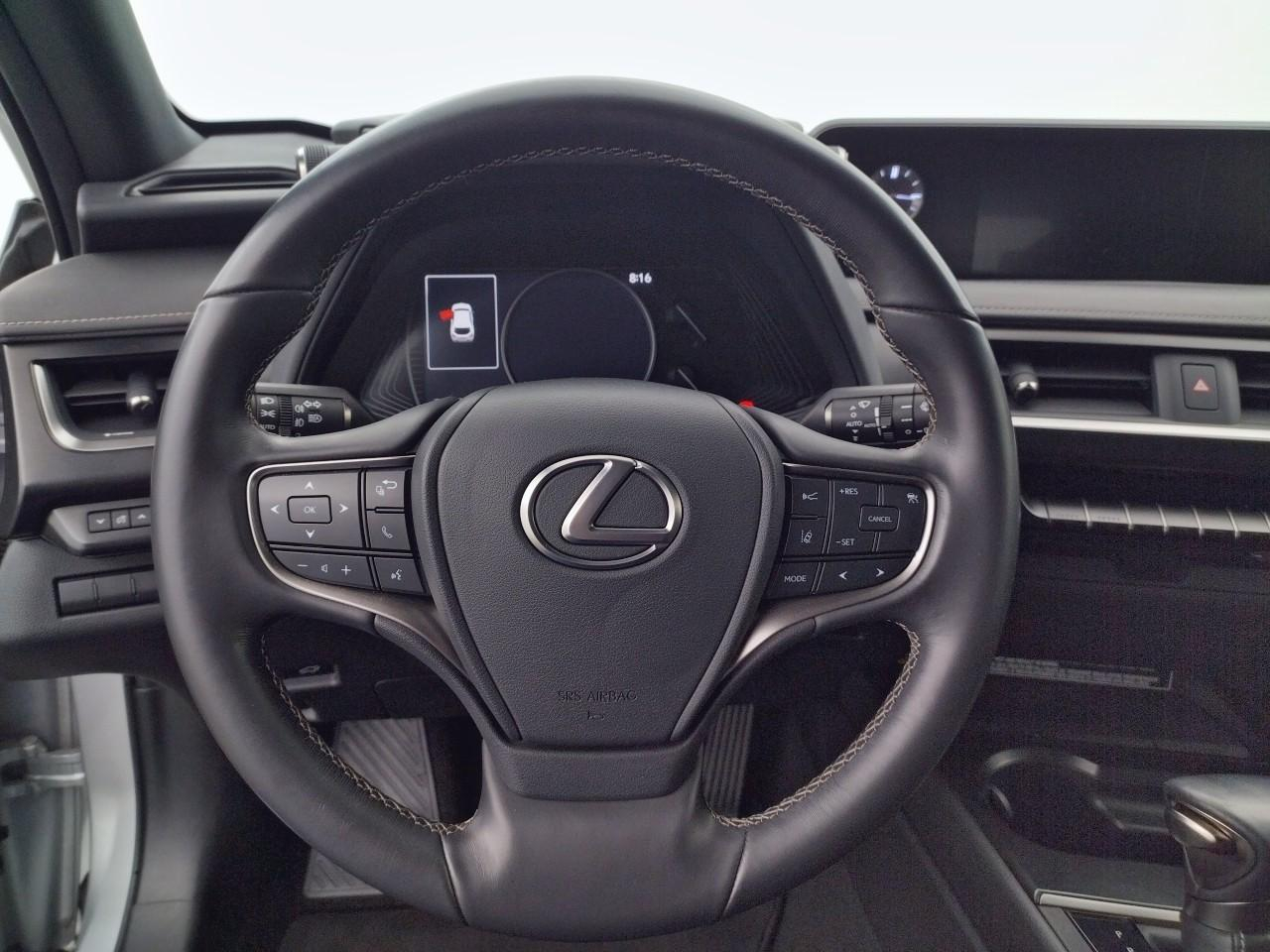 Lexus Ux 250h 2wd f sport — photo 19