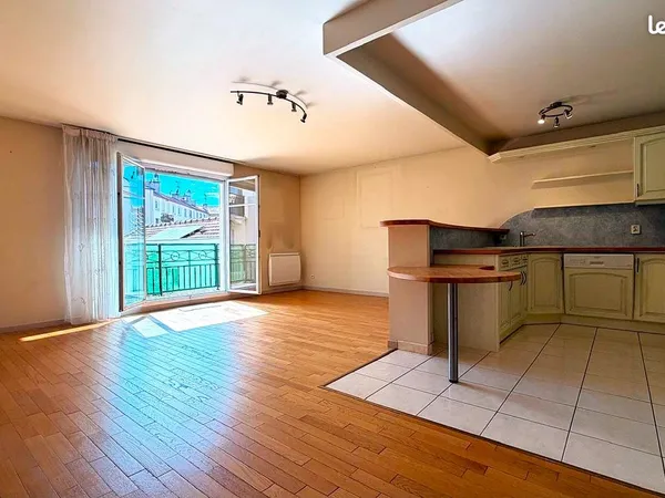 Appartement 4 pièces 84 m²