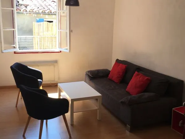 Studio meuble 25 m2 centre ville aix