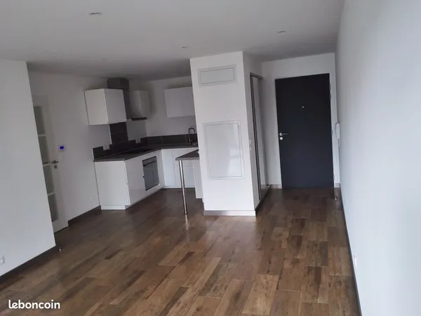 Appartement PINEL 3 pièces Vannes centre spacieux et très calme