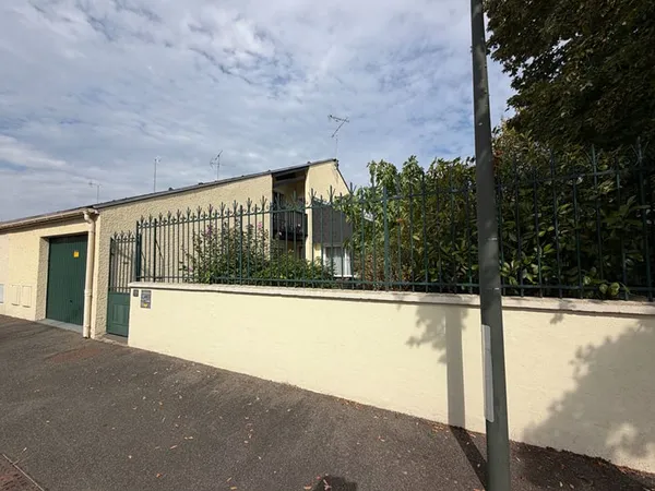 Maison Olivet limite Orleans sud