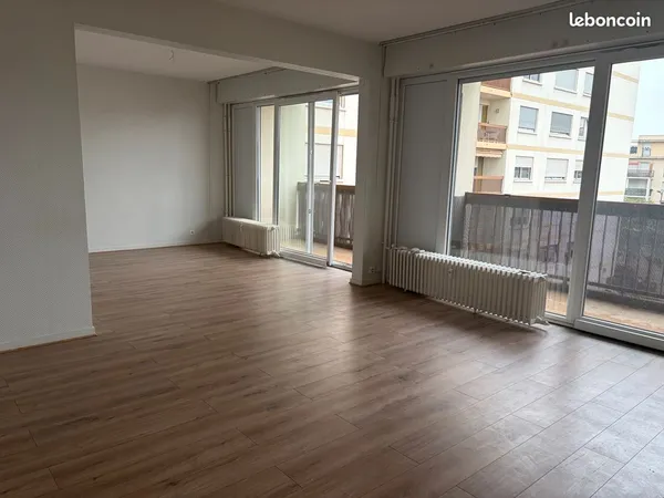Appartement F4 avec balcon