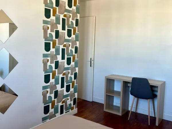 Chambre à Vaulx en Velin village