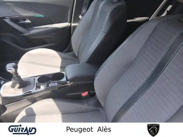 Peugeot 2008 puretech 130 s&amp;s bvm6 — photo 9
