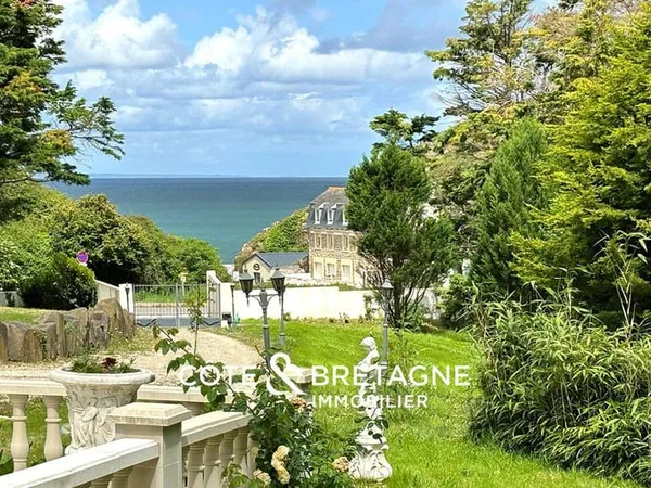 Maison 11 pièces 266 m²