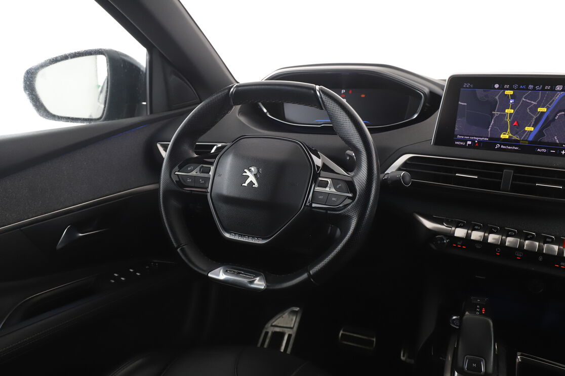 Peugeot 3008 1.5 Blue-HDi GT Line EAT8 — photo 13