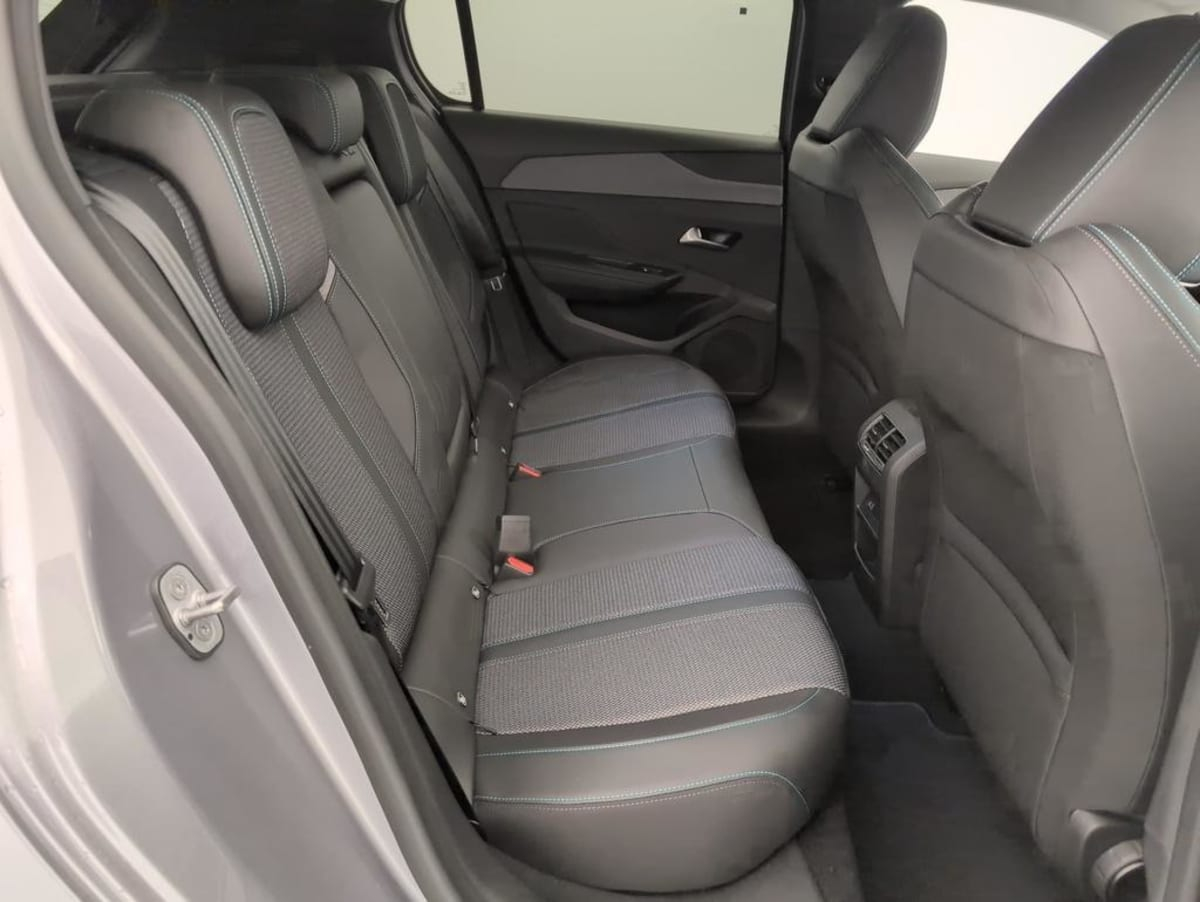 Peugeot 308 — photo 11