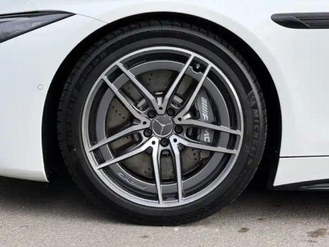Mercedes Cla amg 43 — photo 12