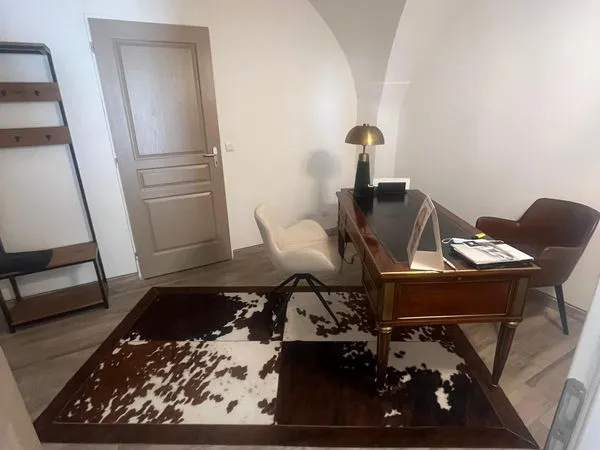 A LOUER- Bel appartement T3 de 85 m2 au coeur de Saint Rémy de Provence