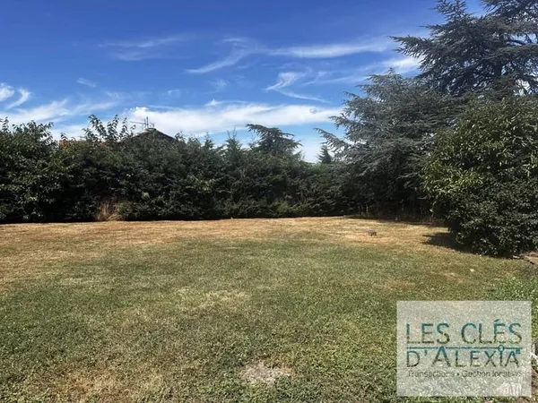 Terrain constructible 610 m²