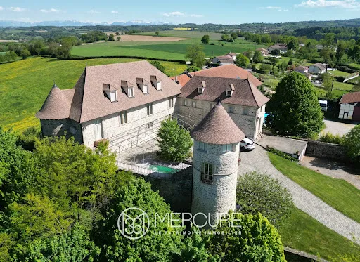 Château 11 pièces 400 m²
