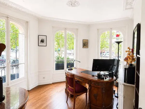 Bureaux 75 m²