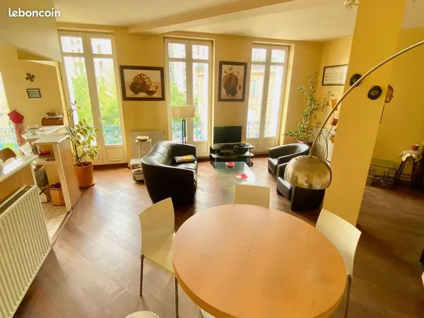 Proche Place Gambetta - Appartement lumineux avec prestations rares