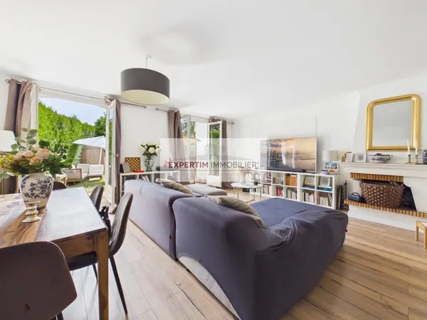 CHARMANT MAISON DE 135M² AVEC 5 CH, TERRASSE, JARDIN ET BOX