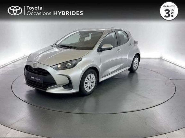 Toyota YARIS Toyota Yaris 116h Dynamic 5p MC24