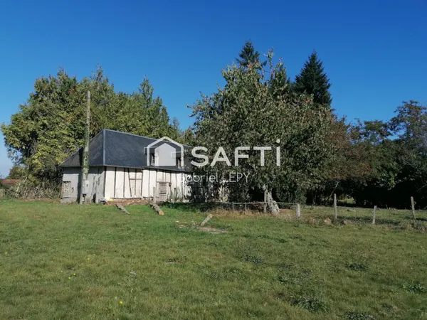 Grand terrain 8800m2 avec ancienne bâtisse