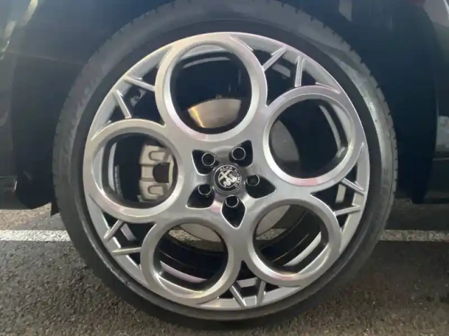 Alfa Romeo Tonale 1.3 hybride rechargeable phev 280ch at6 e-q4 — photo 53