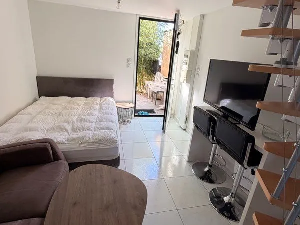 Studio indépendant 24m2 près gare de vannes disponible de suite