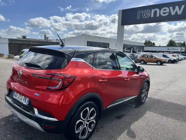 Renault Captur e-tech 145 - 21 — photo 7