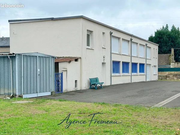 Local commercial 310 m² NAZELLES NEGRON