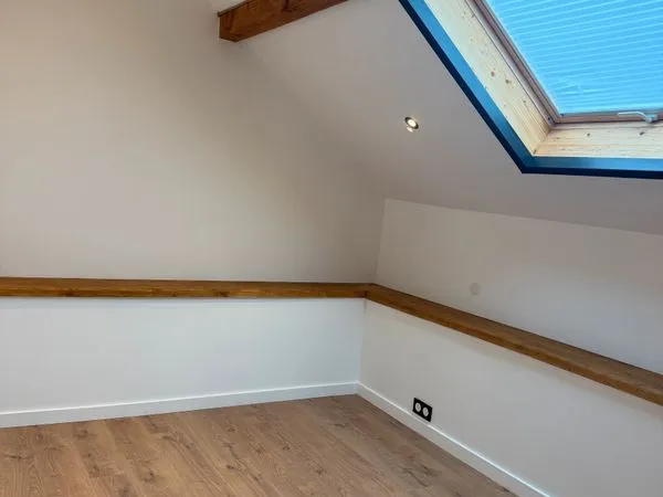 APPARTEMENT A LOUER A L'ANNE 85 m2