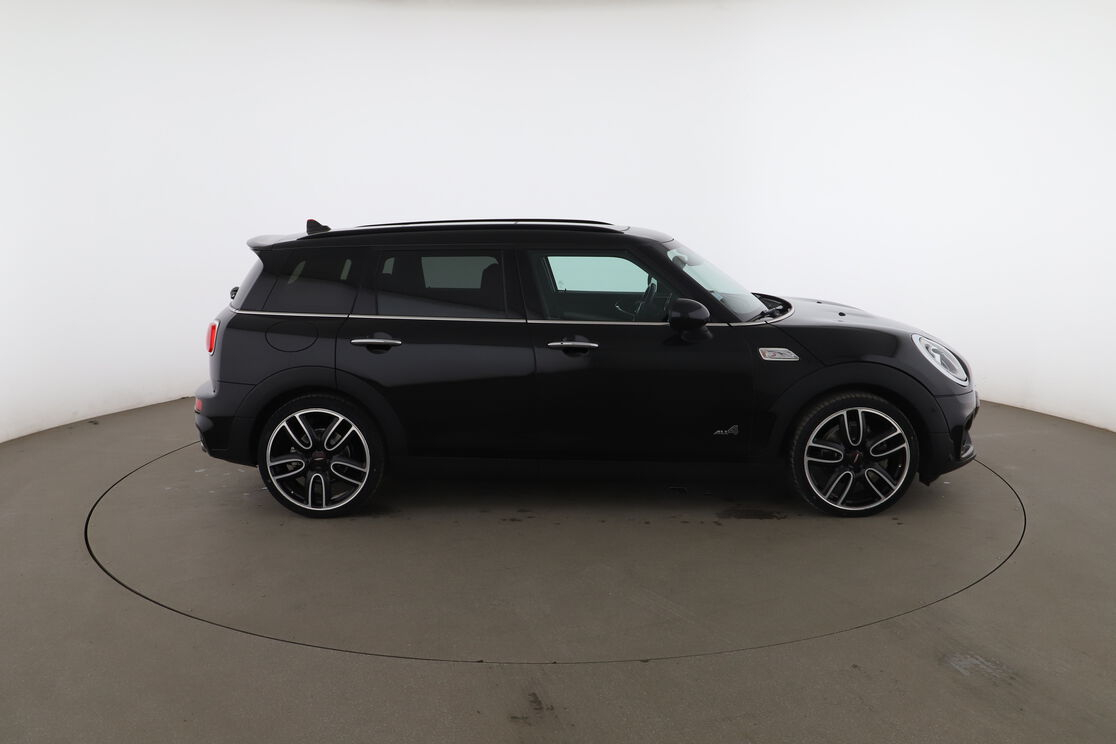 MINI Clubman Cooper SD Finition JCW ALL4 BVA8 — photo 6