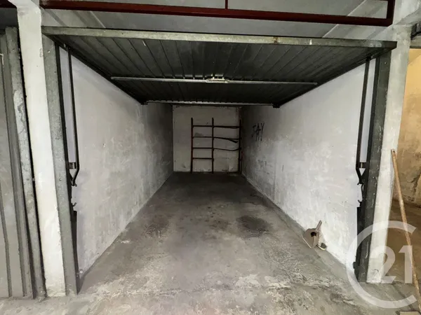 Parking 13 m²