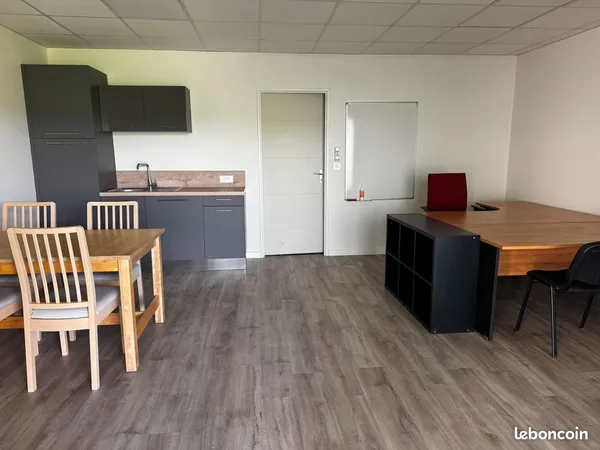 LOCAL PROFESSIONNEL 133 m² - 2 ACCÈS INDÉPENDANTS - MARCILLY-D'AZERGUES (69380)