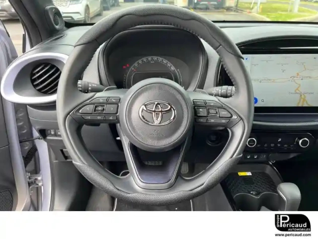 Toyota Aygo x 1.0 vvt-i 72 s-cvt — photo 9