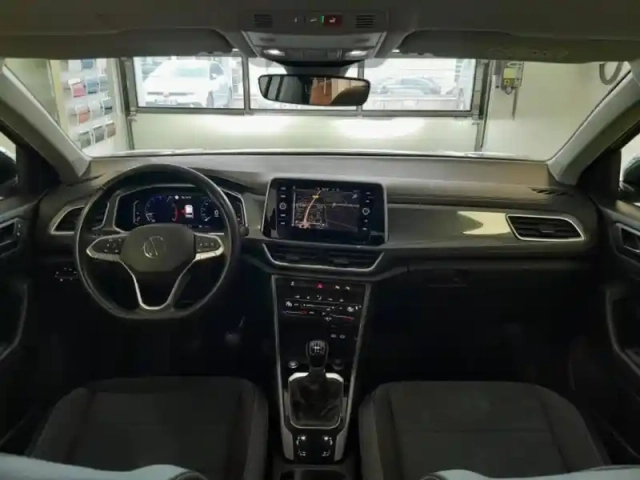 Volkswagen T-Roc 1.5 tsi evo 150ch style — photo 12