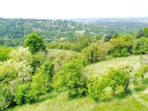 Terrain 9378 m²