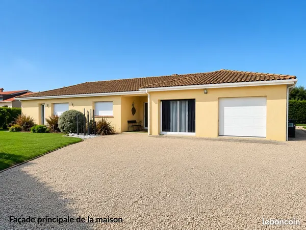 Maison Plain-pied de 166 m² • Piscine • Terrain de 1 553 m² • DPE B • Aucuns travaux