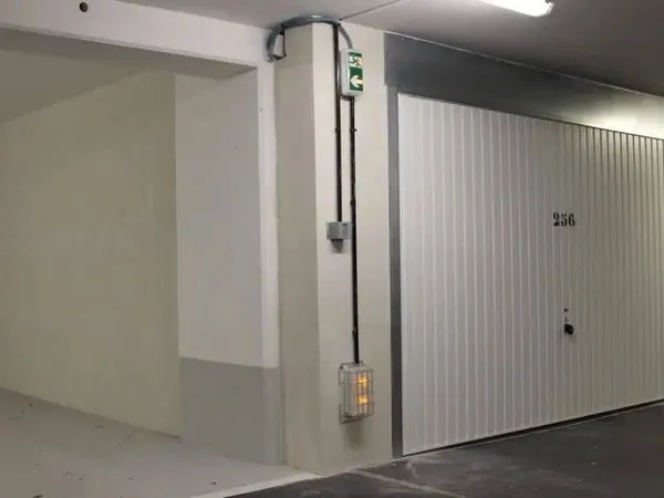 Parking 16 m²