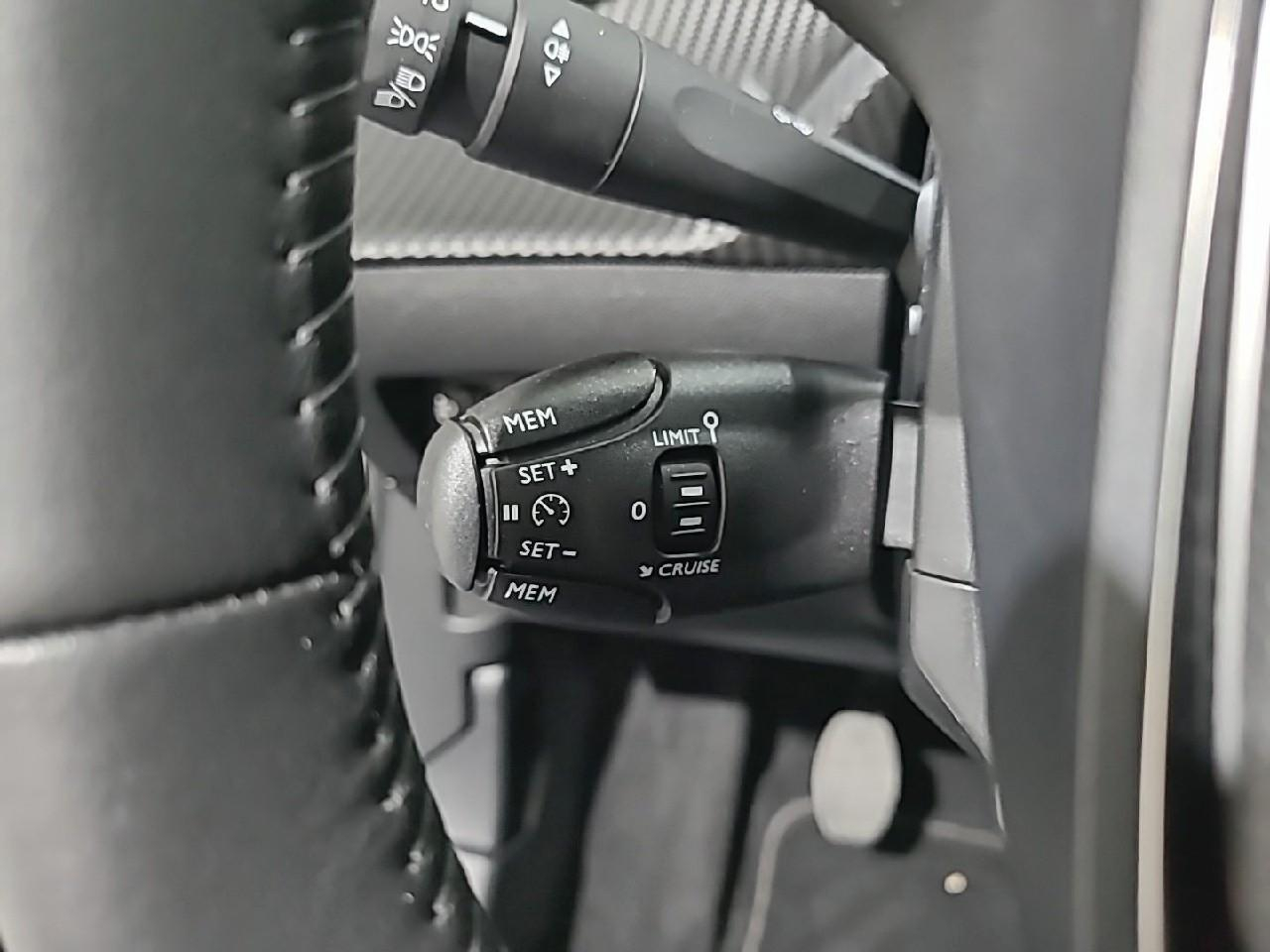 Peugeot 2008 puretech 100 s&s bvm6 active — photo 22