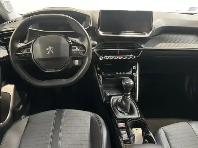 Peugeot 2008 1.2 puretech 100ch s&amp;s allure pack — photo 8