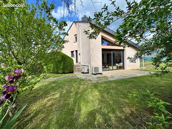 Maison 8 pièces 166 m²